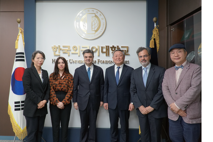 주한 그리스 대사, 한국외대 방문… 그리스 정부의 1만 유로 지원 약속 및 교류협력 강화 논의 이미지